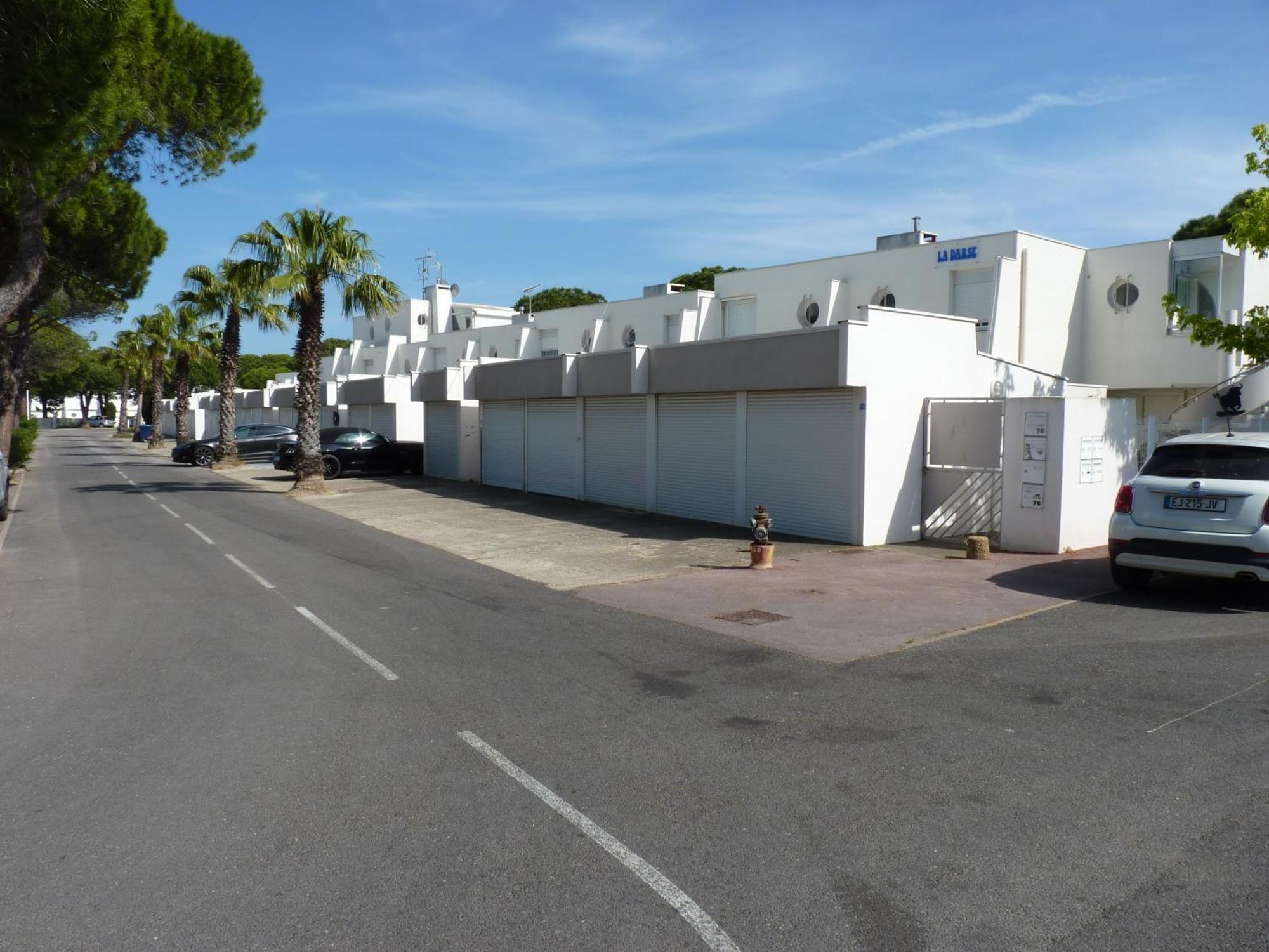 Sol-Y-Days Darse, Superbe Appartement De Type Marina Avec Belle Terrasse Vue Port De Plaisance Le Grau-du-Roi Dış mekan fotoğraf